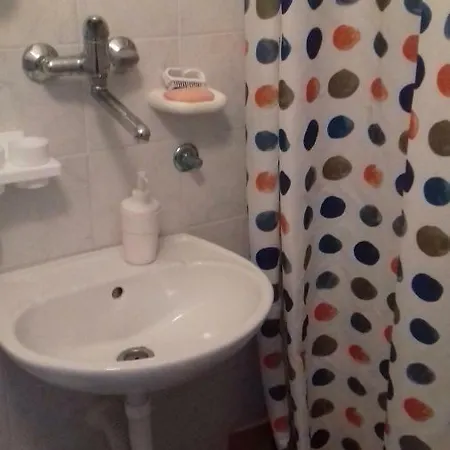 شقة 